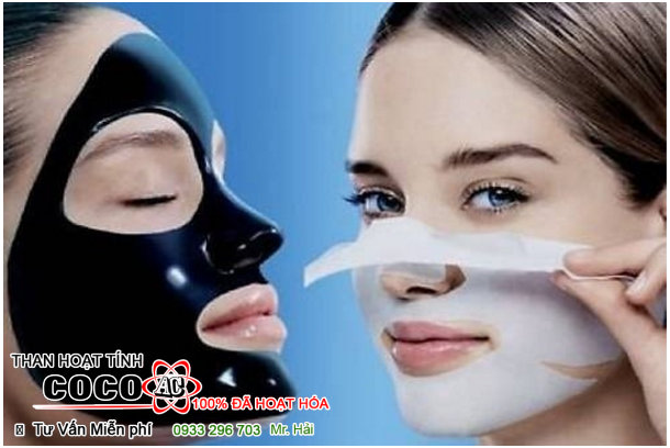 cách làm than hoạt tính dùng đắp mặt sẽ húc đấy các đốm mụn đầu trắng ẩn dưới da trồi lên để bạn dễ dàng xử lý
